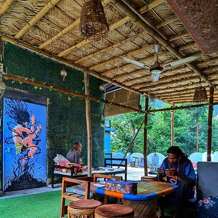 Hobbit House Hostel Rishikesh Exterior photo