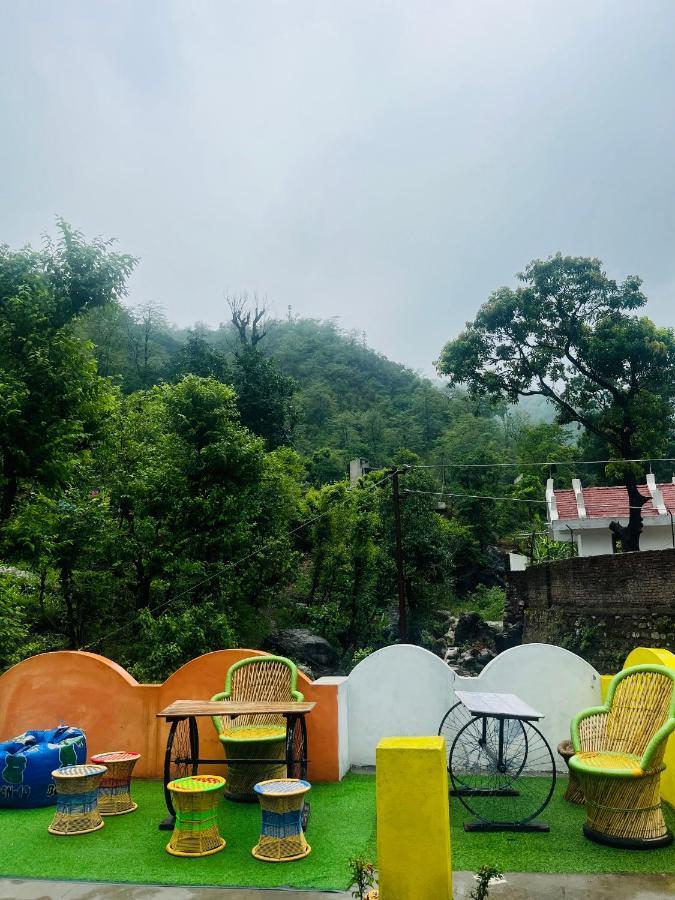 Hobbit House Hostel Rishikesh Exterior photo