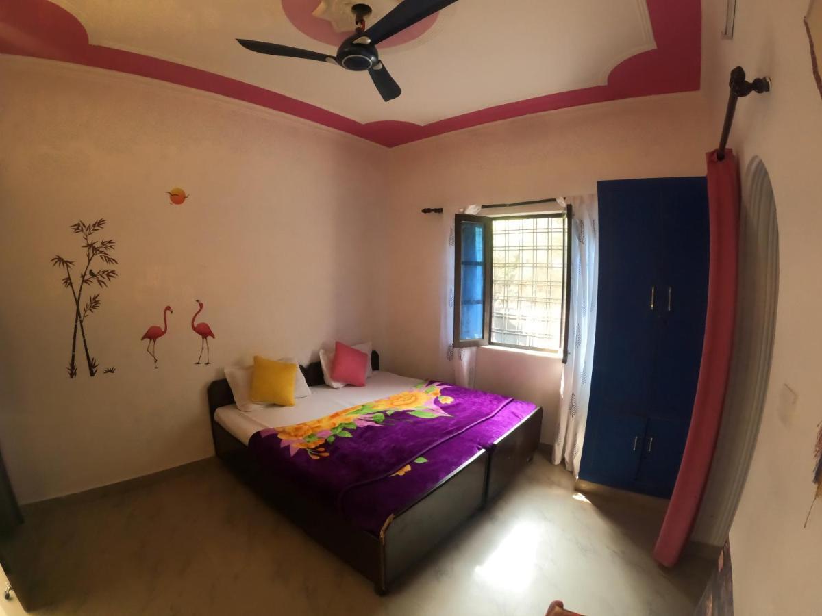 Hobbit House Hostel Rishikesh Exterior photo